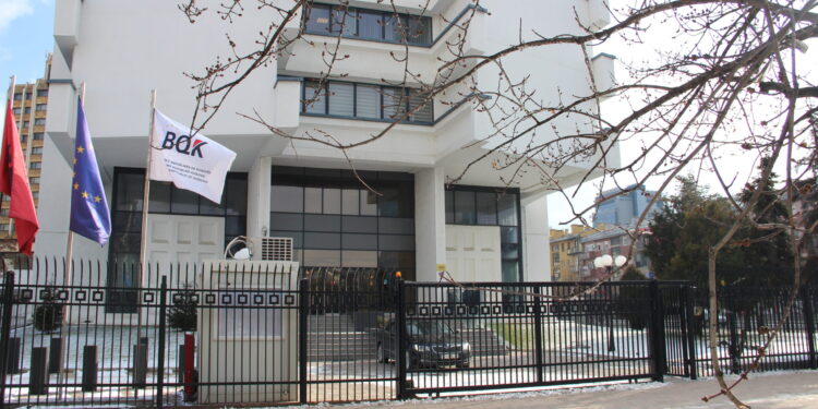 FMN vlerëson bashkëpunimin me Guvernatorin Mehmeti