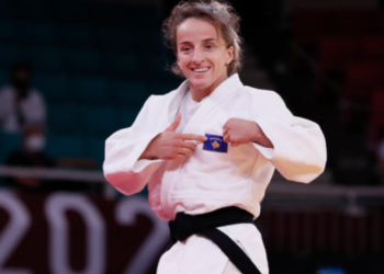 Distria Krasniqi fiton medaljen e artë në Paris