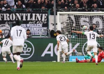 Bayern Munchen “thyhet” në udhëtim, shans i artë për Unionin e Dortmundin