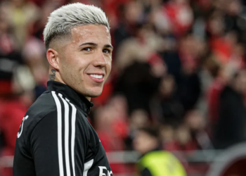 Romano zbulon numrin që do e bartë Fernandez te Chelsea