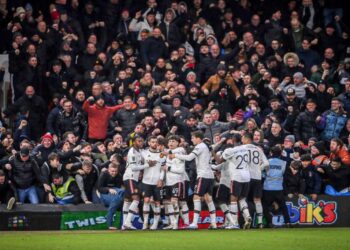 UNITED “THYEN ARKËN” PËR NJË SULMUES