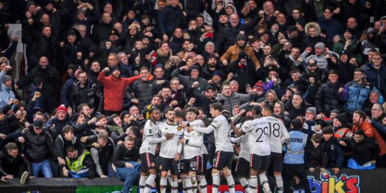 UNITED “THYEN ARKËN” PËR NJË SULMUES