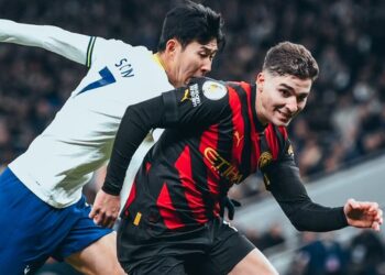 Tottenham i bën “favor” Arsenalit, e mposht Manchester Cityn