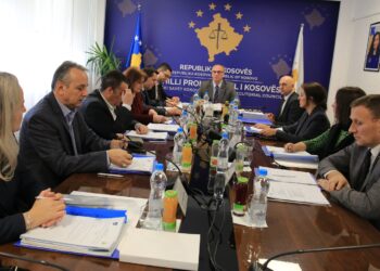 KPK kërkon dërgimin e ligjit të pagave në Kushtetuese