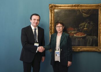 Kurti në Gjermani takon presidenten e BERZH-it, flasin për investime e vende të reja pune