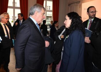 Zv.kryeministri i Italisë: Mbështesim dialogun Kosovë-Serbi