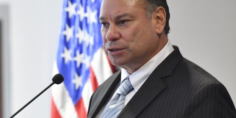 Escobar: Njohja reciproke Kosovë-Serbi është qëllimi i ShBA-së