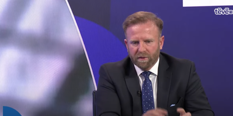 “Qartë dhe drejtë”, Haki Abazi mbështet qëndrimin e ShBA-së për Asociacionin