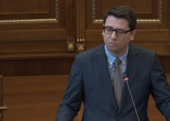 Ministri Murati e prezanton Ligjin për Buxhetin 2023, kërkon të miratohet me procedurë të përshpejtuar