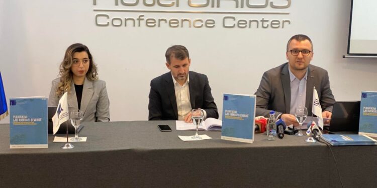 IKD: Qeveria nuk ka arritur të miratojë as gjysmën e projektligjeve