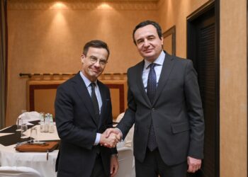 Kurti diskuton me homologun suedez për aplikimin për anëtarësim në BE