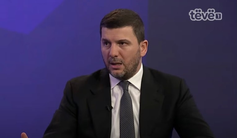 Krasniqi përkujton Nexhmije Pagarushën 