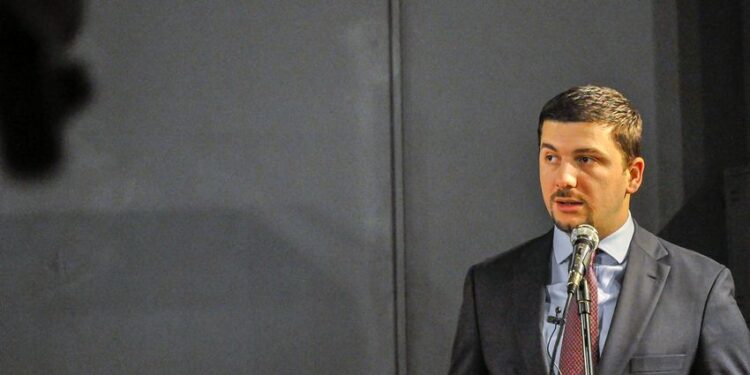 Krasniqi: Kurti e pranoi planin franko-gjerman duke lënë shumë pyetje pa përgjigje