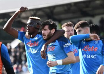 Napoli “blindon” yllin e sulmit