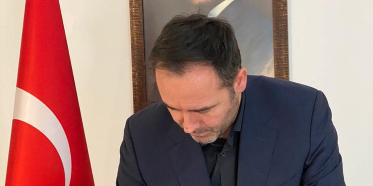 Konjufca ngushëllon Turqinë për viktimat