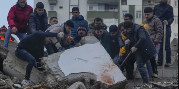 Shkon mbi 5000 numri i të vdekurve nga tërmeti në Turqi e Siri