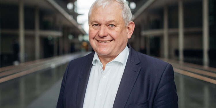 Deputeti gjerman: Mirë që Kosova pranoi propozimin evropian, BE të mos lejojë më pika të zeza në lagjen e saj