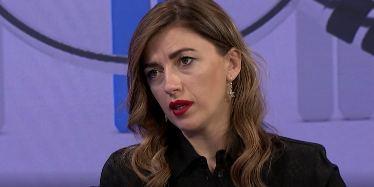 Haxhiu thotë se për Vetingun duhen edhe votat e Listës Serbe