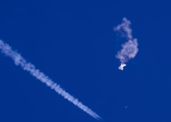 SHBA-ja rrëzon balonën kineze “të spiunimit” mbi Atlantik