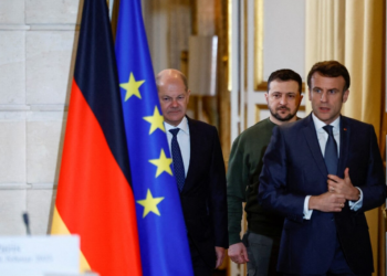 Zelensky do të marrë pjesë në samitin e BE-së për të kërkuar armë dhe avionë luftarakë