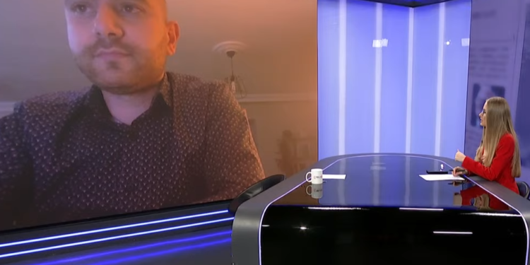 Studenti shqiptar në Turqi: Të prekurve nga tërmetet po u ndihmojmë me gjëra ushqimore e para