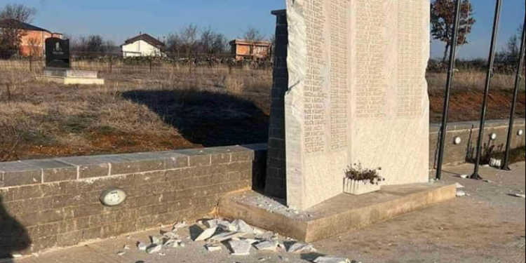 OVL e UÇK-së: I patolerueshëm akti i bërë memorialit në Malishevë