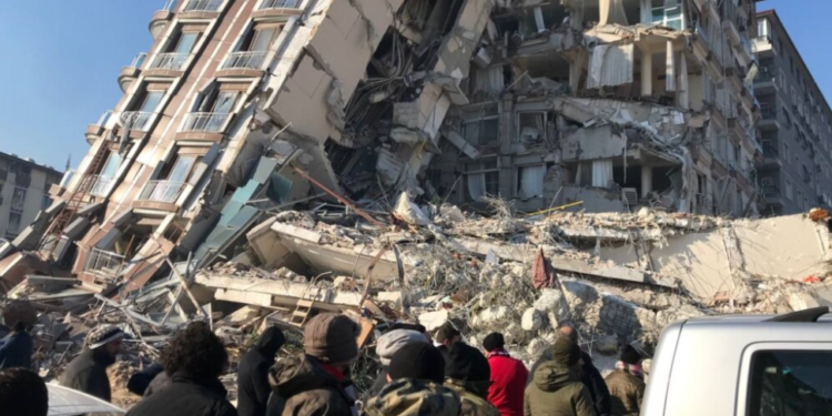 “Na shikoi në fytyrë dhe filloi të qeshë”, pjesëtari i FSK-së rrëfen shpëtimin e 2-vjeçares