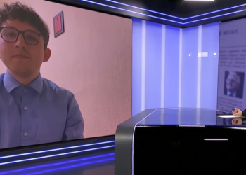 Studenti shqiptar në Vjenë tregon arsyet e përplasjes me Vuk Jeremiqin