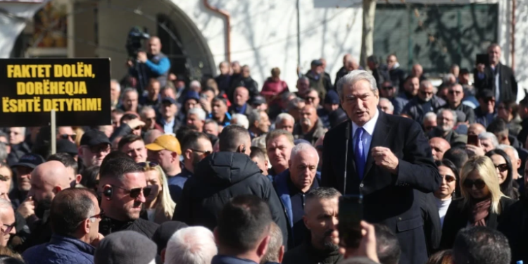 Berisha: Betohemi se mocionin do e bëjmë në Surrel