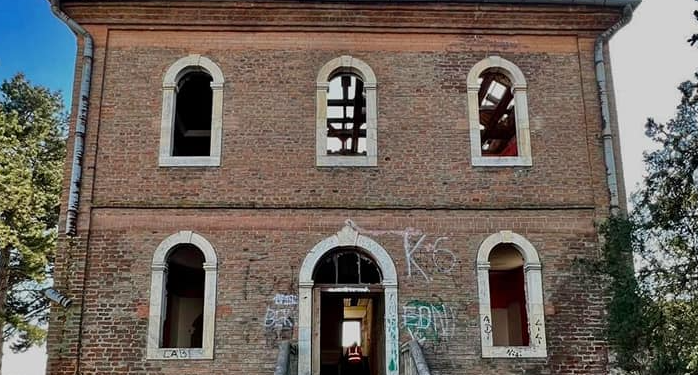 Fillon restaurimi i Kullës së Ministerit