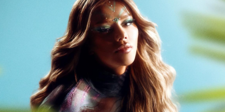 Tayna vjen me “Merri”