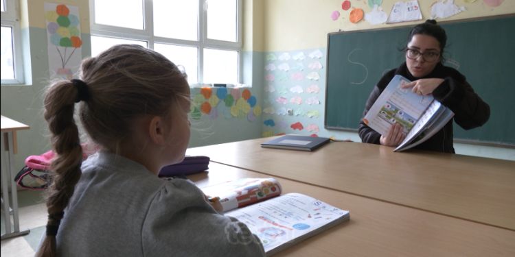 Klasa me vetëm një nxënëse në Bistricë të Leposaviqit
