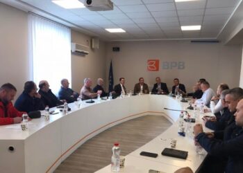 Naftëtarët thërrasin takim urgjent, shkak vendimi i fundit nga MINT-i