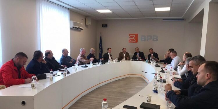 Naftëtarët thërrasin takim urgjent, shkak vendimi i fundit nga MINT-i