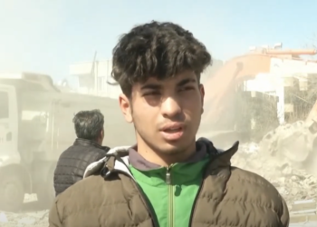 Rrëfimi i 17-vjeçarit që xhiroi mesazhin lamtumirës nën rrënojat e tërmetit