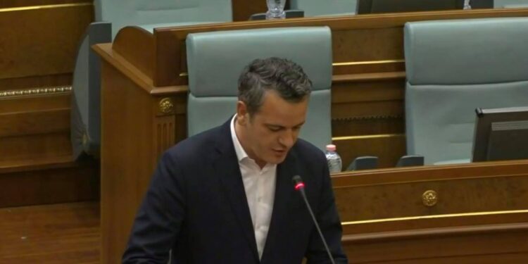 Gashi-Kurtit: Në këtë vend kanë vdekë njerëz me iniciativën tënde, kundër Zajdenicës