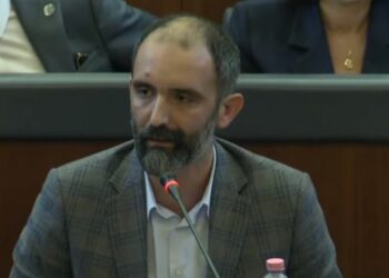 Abrashi i kërkon Çitakut të sqarojë për raportet me ish-agjentin e arrestuar të FBI