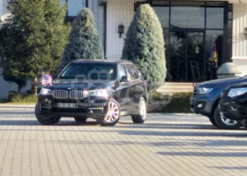 Takimit Kurti – Lajçak i bashkangjitet edhe ambasadori amerikan