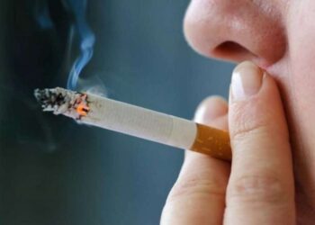 Dëmet që shkakton pirja e duhanit pas ushqimit