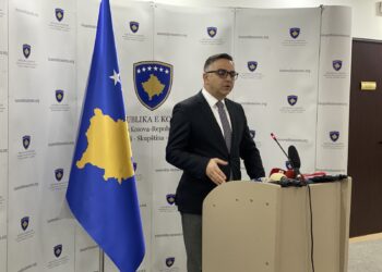 Tahiri kërkon nga Kuvendi të ngrit dinamikën: Kosova po zbrazet derisa Qeveria po mrizon