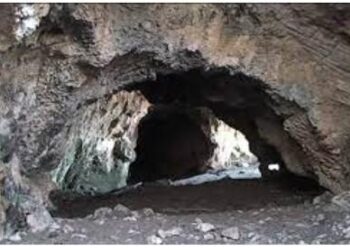 U futën në shpellë për të rregulluar tubacionin e ujit, asfiksohen dy persona