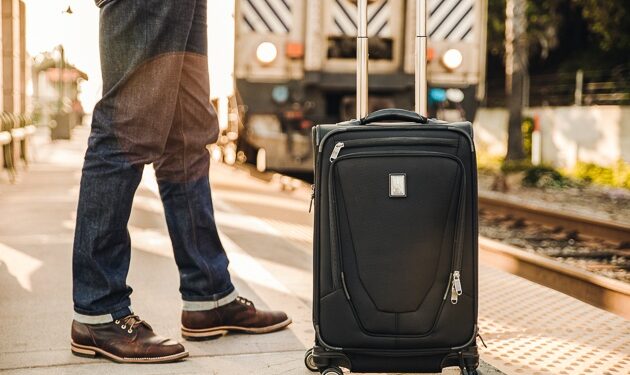 Pesë sekrete për të mos humbur asnjëherë valixhet në aeroport