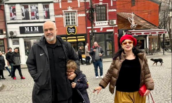 Rama e kalon të dielën në Prizren