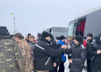 Ukraina dhe Rusia këmbejnë dhjetëra të burgosur të luftës