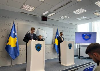 Dobra: Ligji i Pagave hyn në fuqi më 5 shkurt, në të kaluarën kishte pozitë “zyrtar për fotokopje”