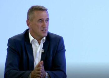 Rashiq për Kosovën dhe Serbinë: Duhet ta duam edhe nënën, edhe njerkën