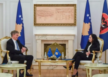 Osmani dhe shefi i EULEX-it diskutojnë për zhvillimet e fundit në veri
