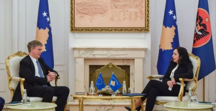 Osmani dhe shefi i EULEX-it diskutojnë për zhvillimet e fundit në veri