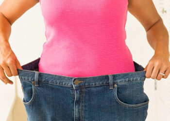 Tri rregulla çdo mëngjes për të rënë në peshë