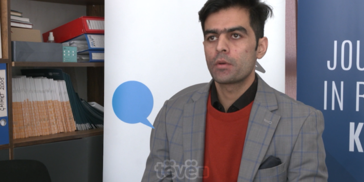 Gazetari afgan braktis vendin, strehohet në Kosovë